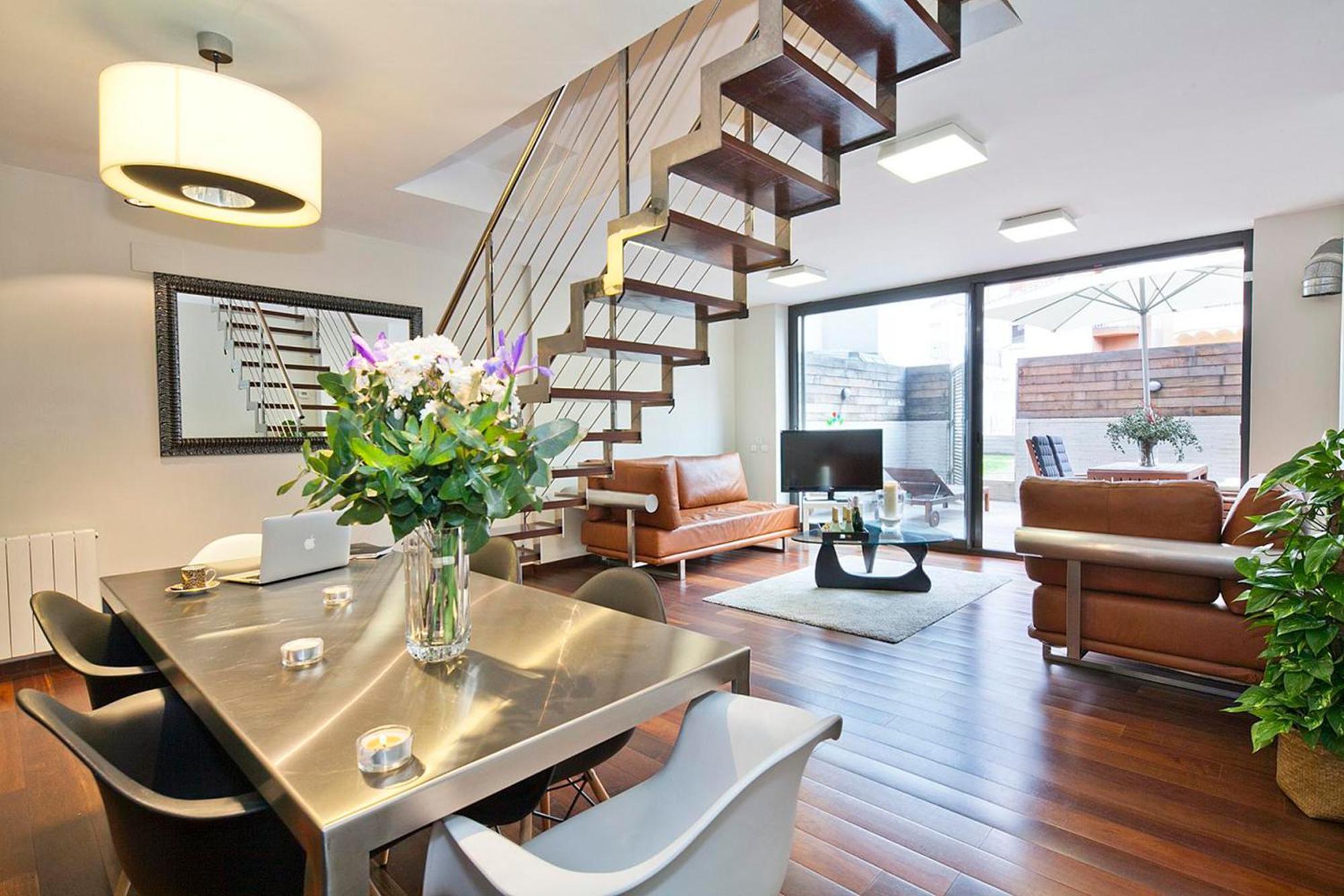 My Space Emirates - Splendid Apartment With Terrace And Pool Near Park Gueell Barcelona Exteriör bild