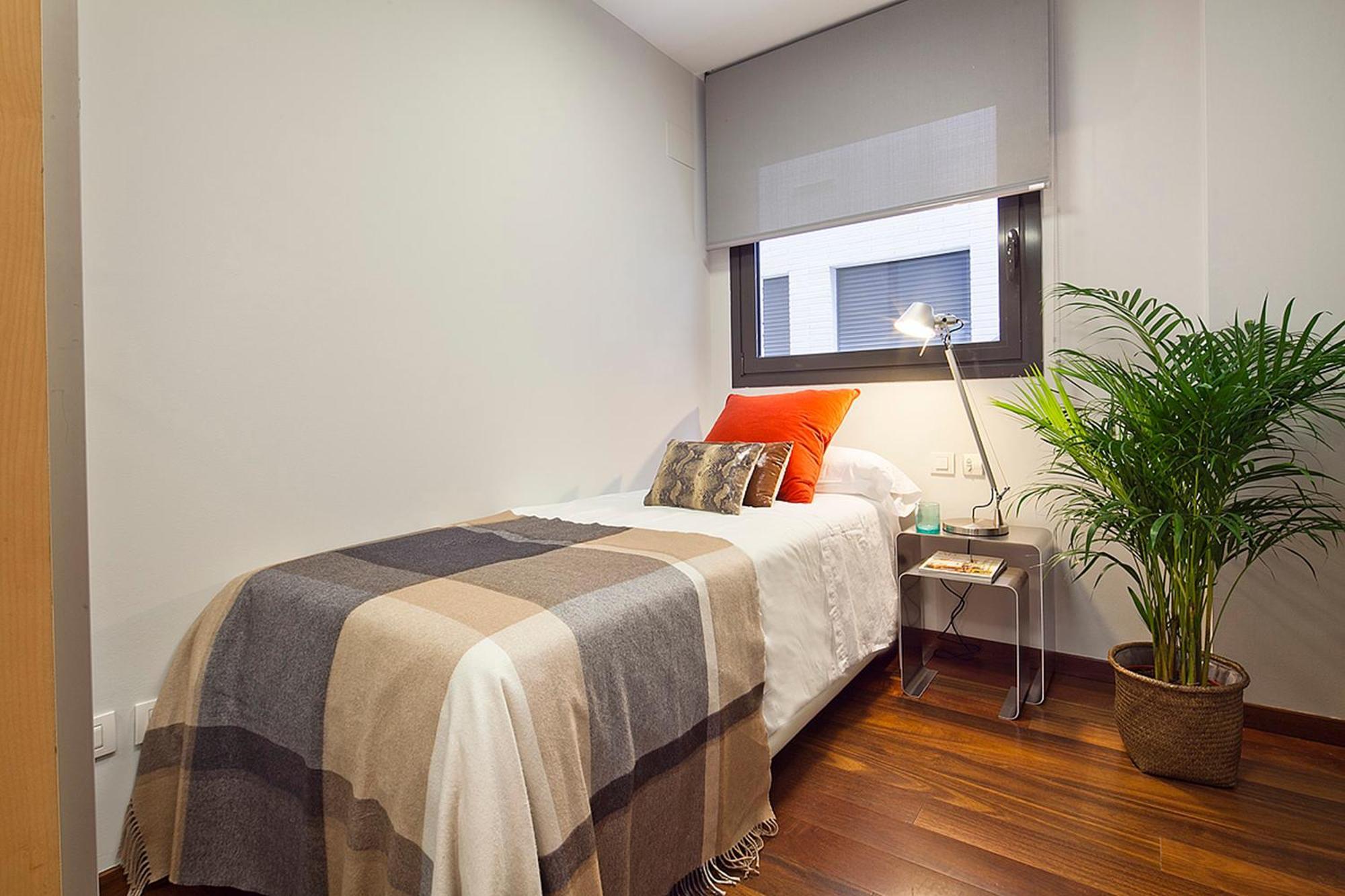My Space Emirates - Splendid Apartment With Terrace And Pool Near Park Gueell Barcelona Exteriör bild