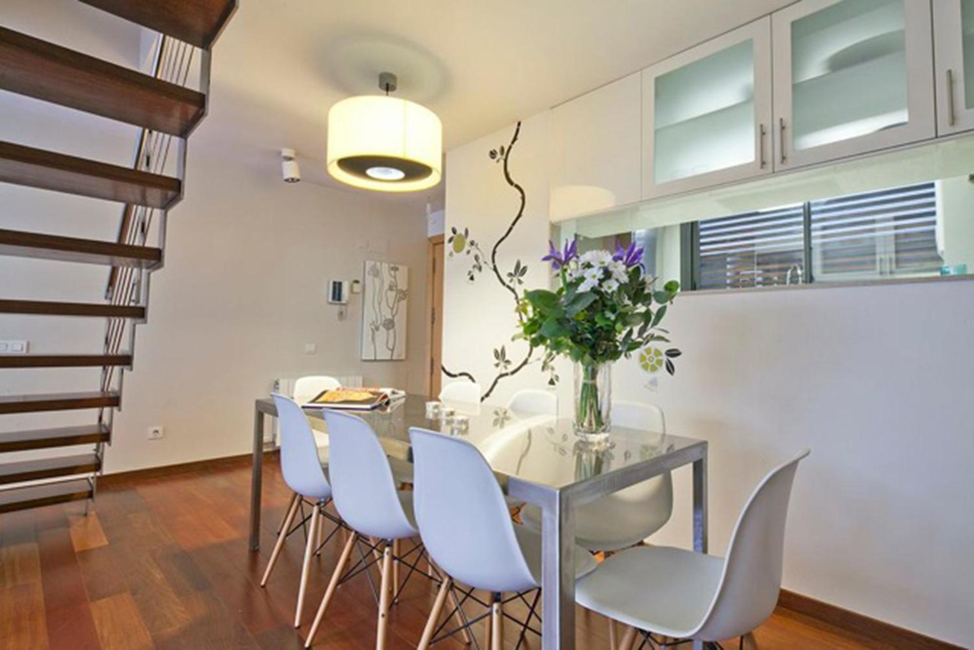 My Space Emirates - Splendid Apartment With Terrace And Pool Near Park Gueell Barcelona Exteriör bild